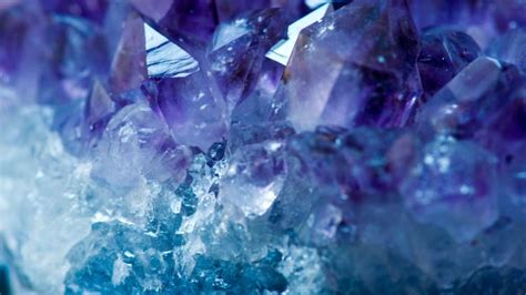 Category:Crystal .